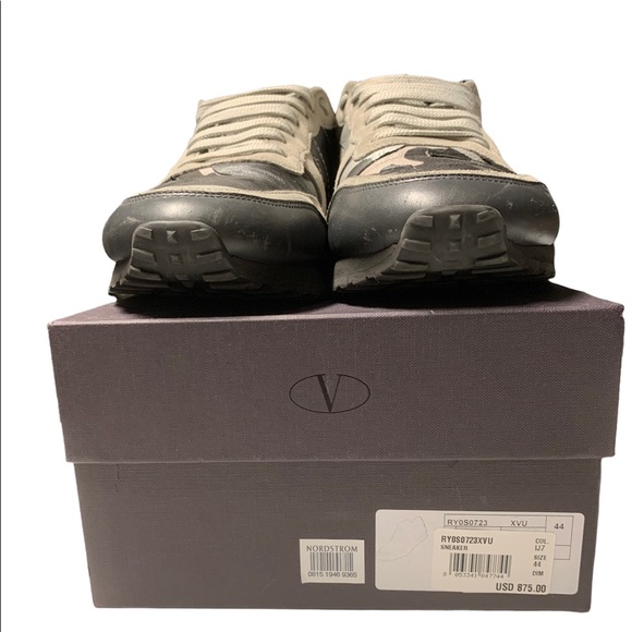 Valentino Garavani Men's Black Valentino Garavani Rockrunner Camouflage Sneakers - Picture 5 of 10